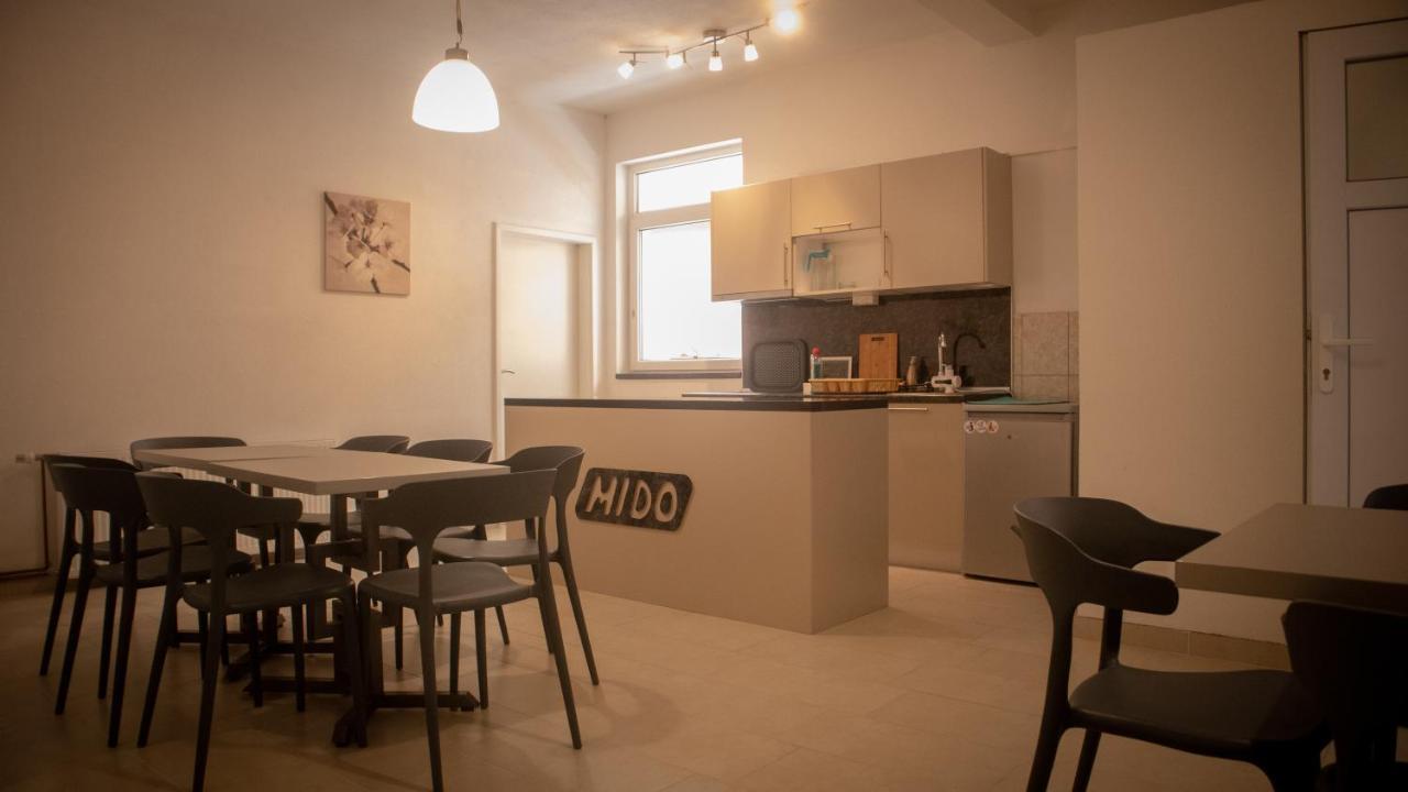 Apartments&Rooms Mido Visoko Exterior foto