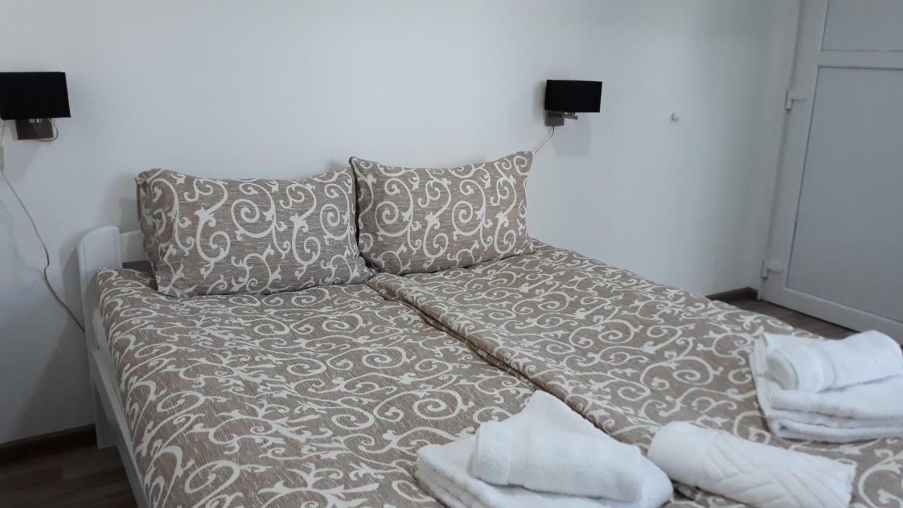 Apartments&Rooms Mido Visoko Exterior foto