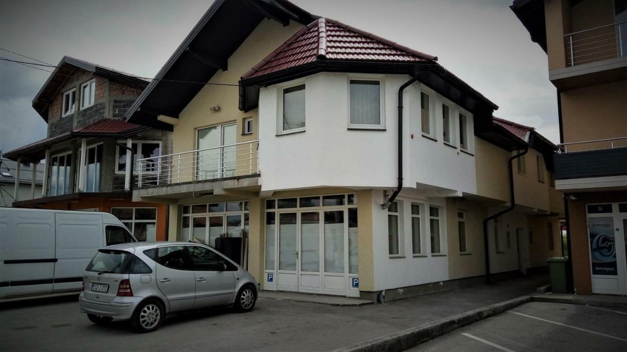 Apartments&Rooms Mido Visoko Exterior foto