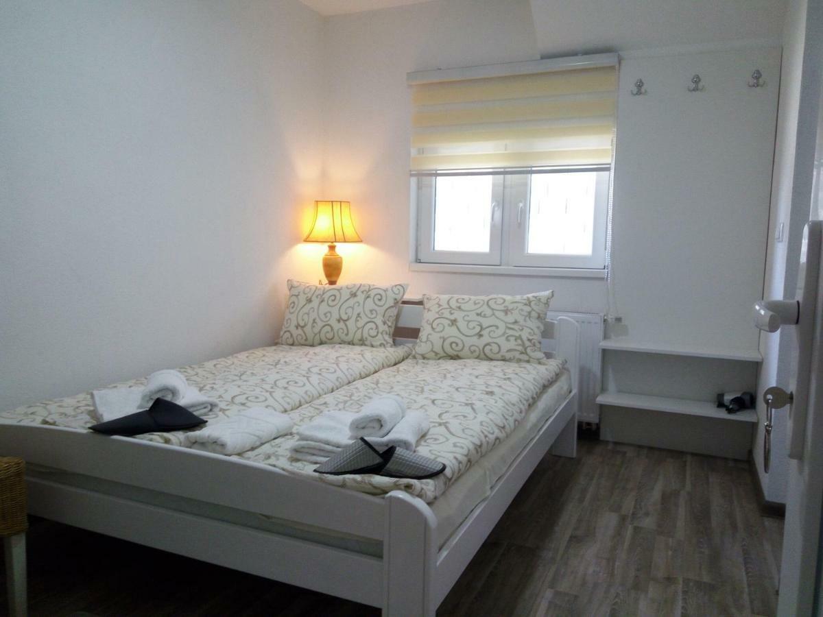 Apartments&Rooms Mido Visoko Exterior foto